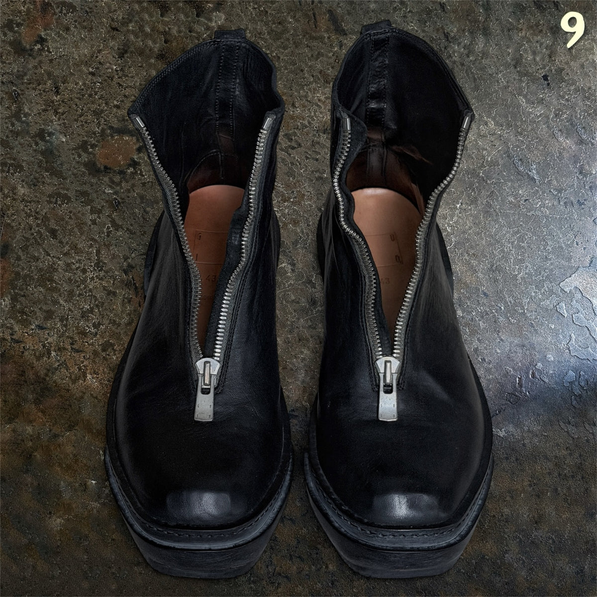 Guidi 1896 PLS front zip boots in black horse leather, EU 43 — product photograph 6