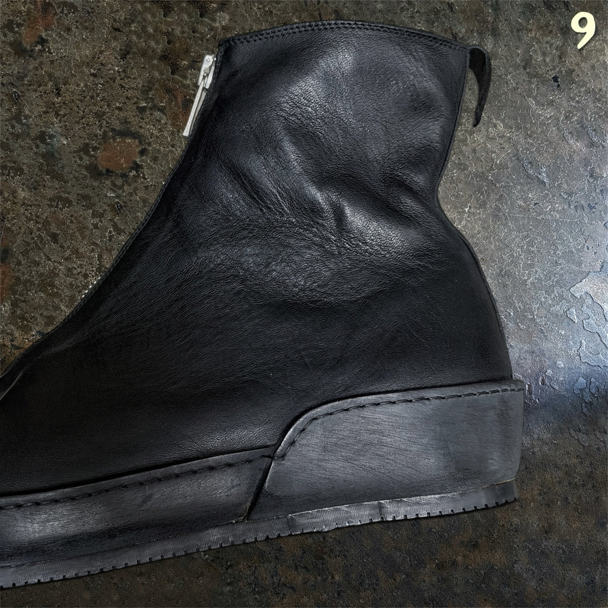 Guidi 1896 PLS front zip boots in black horse leather, EU 43 — product photograph 18