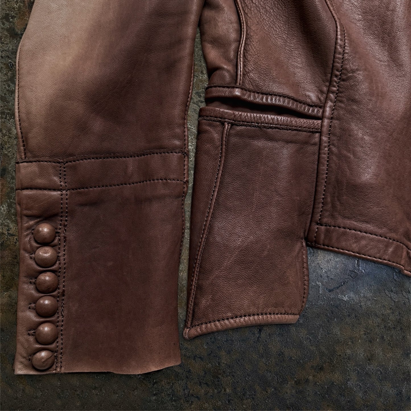 Isaac Sellam Experience brown leather jacket size 42 cuff and pocket detail