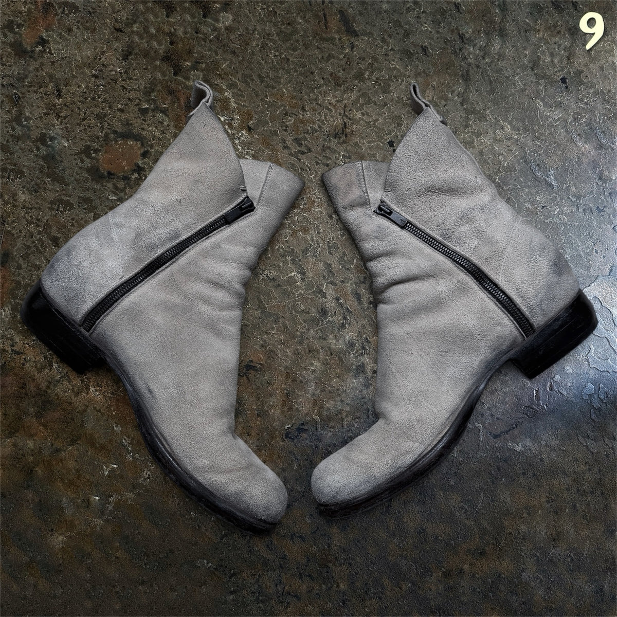 Lost & Found by Ria Dunn bone grey textured suede leather ankle boots EU 42, view 4